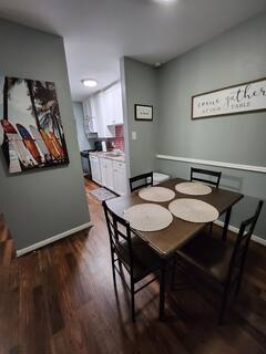 The Pecan — dining area
