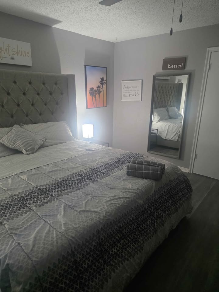 The Sun Room — bedroom