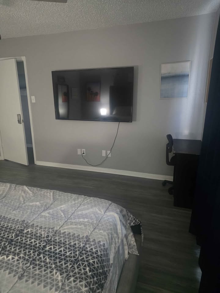 The Sun Room — bedroom